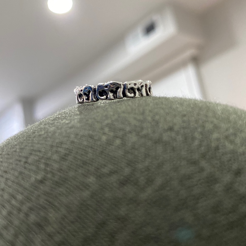 Elephant ring band